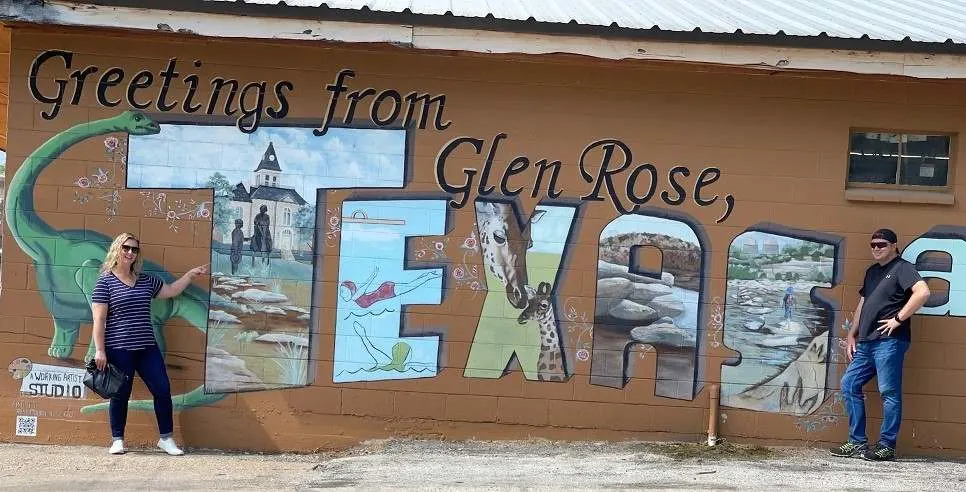 Marty and Michelle with the Welcome to Glen Rose mural